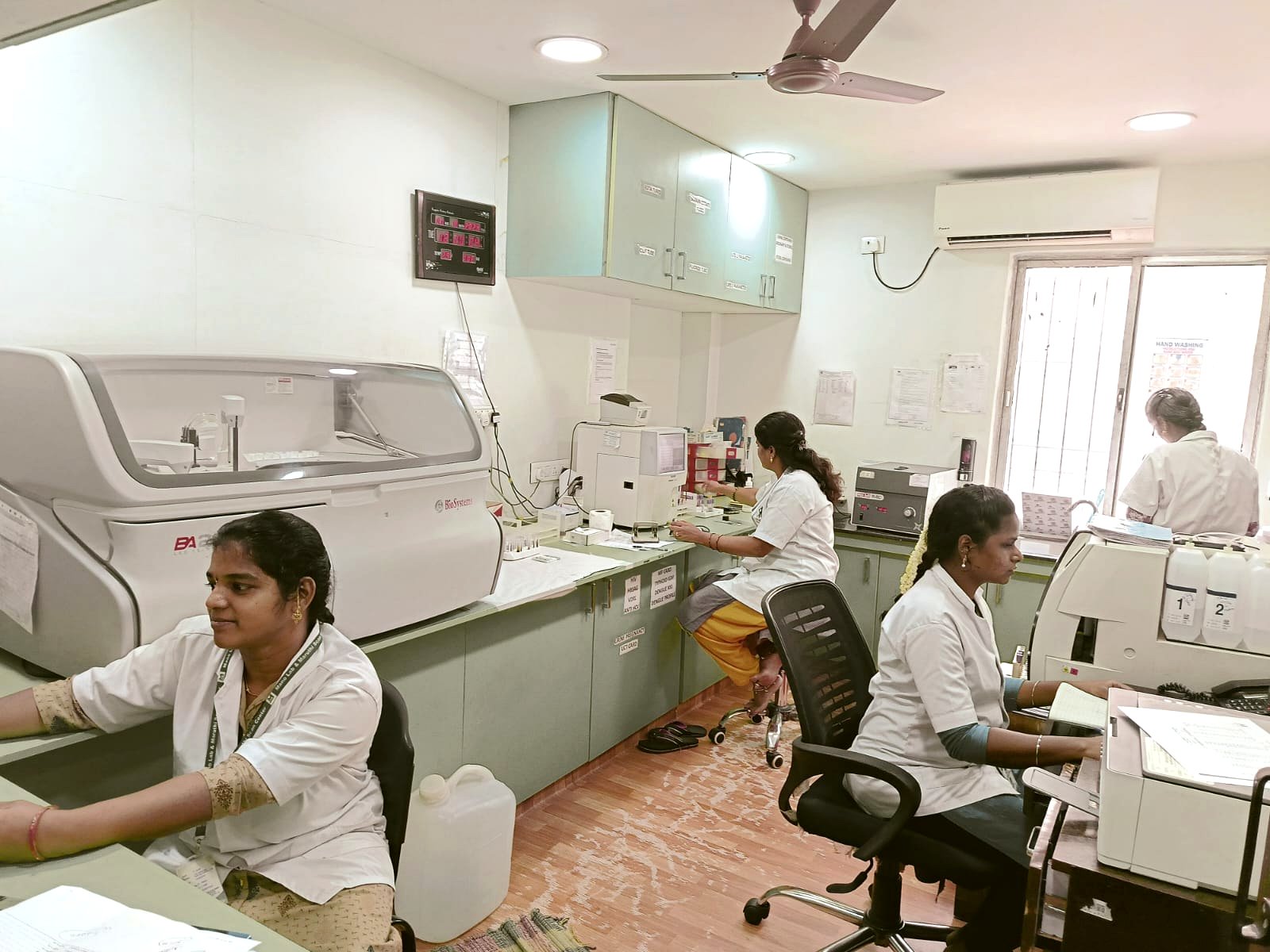 The team at Mano Lab & Maruthi Scan Centre, Padi, Chennai